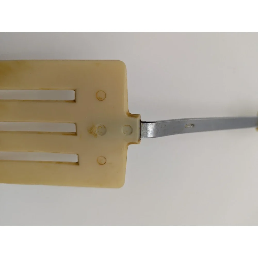 Vintage‎ Cream Nylon Slotted Spatula Turner Stainless Steel Handle Korea MCM